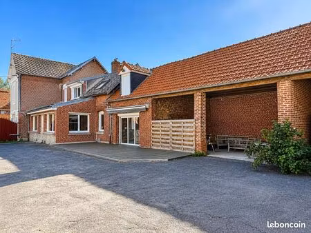 propriété 7 pièces 180 m²