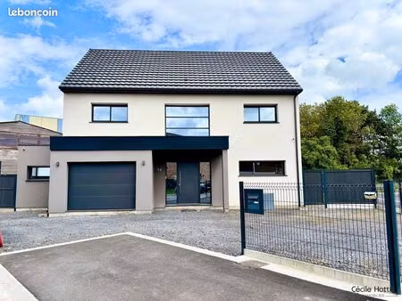 propriété 4 pièces 156 m²