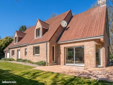 maison 11 pièces 250 m²