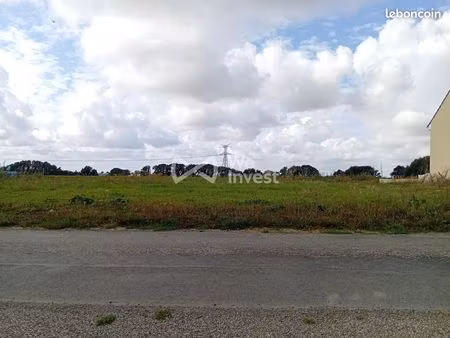 terrain 659 m² la drenne