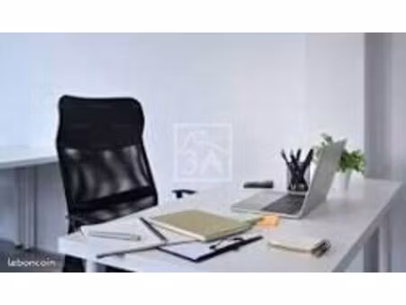 bureau 55 m²