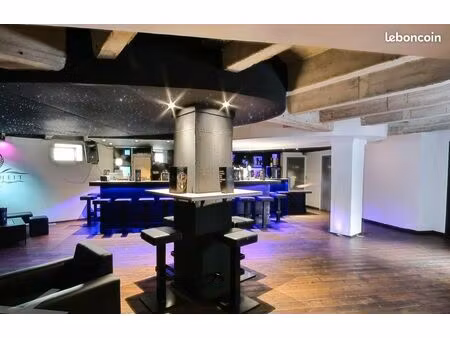 bar à ambiance à vendre – fonds de commerce – 198 m²