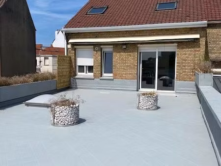 duplex lumineux quartier sainte germaine