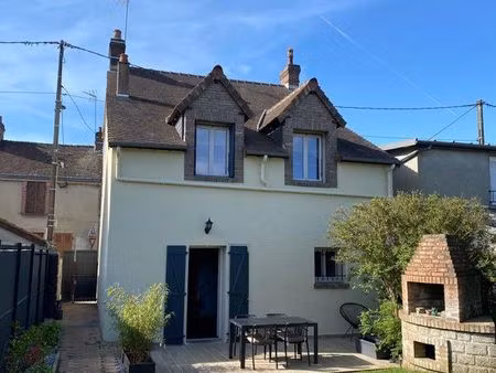 charmante maison de ville non mitoyenne
