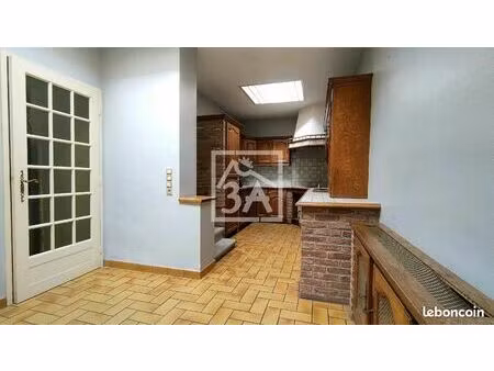 immeuble 8 pièces 244 m²