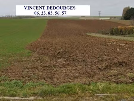 terrain 700 m² duisans
