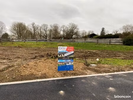 terrain 512 m² ecurie