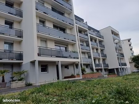a vendre - appartement rénové - 3 pièces  68 m² - chamalières 63400 - quartier les roches