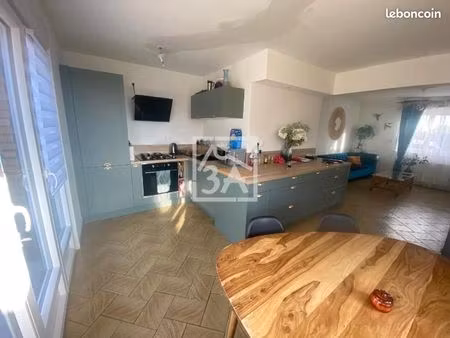 pavillon 6 pièces 104 m²