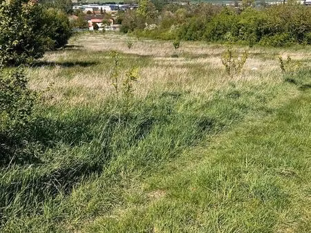 terrain 370 m² riom