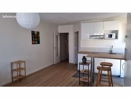 location appartement refait à neuf meublé