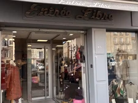 à vendre droit au bail emplacement n°1