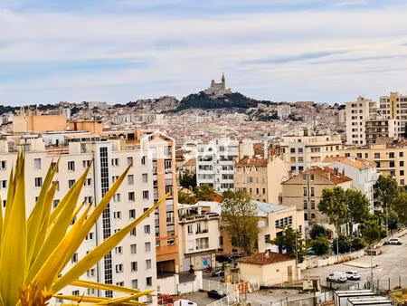 un t2 rare - 2 terrasses - vue mer + notre dame de la garde - gare saint charles