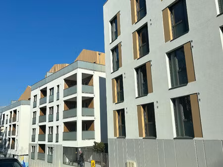tassin la 1/2 - studio meublé classe c - 21 50m2