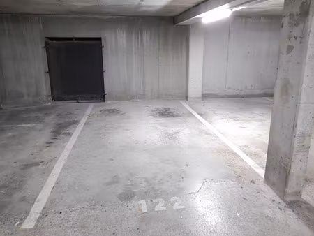 vente parking undefined m²