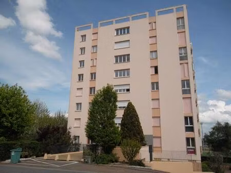 garage a louer a riorges - mulsant