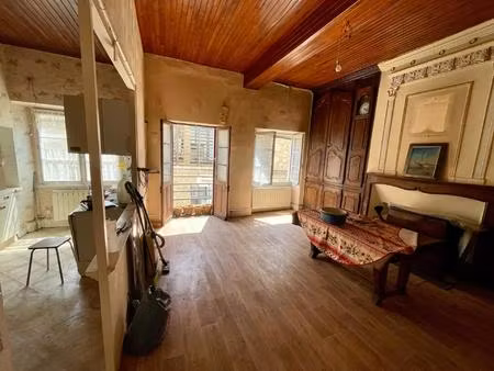 immeuble de caractère – 415 m² – centre montréal-du-gers – fort potentiel locatif