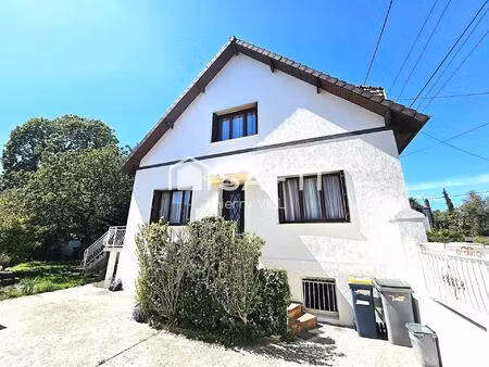 maison 4ch+garage avec terrain proche centre ville