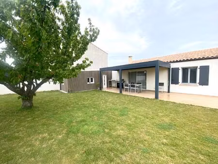 maison de plain-pied avec vue dégagée sur les champs à 10 minutes de la rochelle