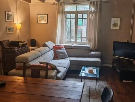 maison de ville 8 pièces 182m²