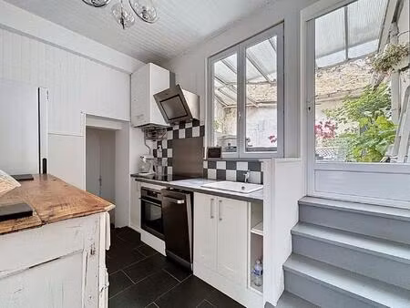 adorable maison de ville à vineuil-saint-firmin