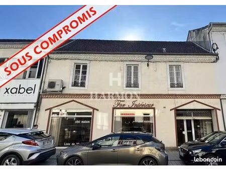 immeuble 5 pièces 186 m²