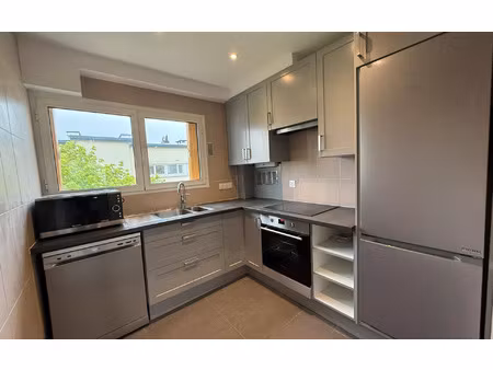 location appartement  52.25 m² t-3 à l'île-saint-denis  1 150 €