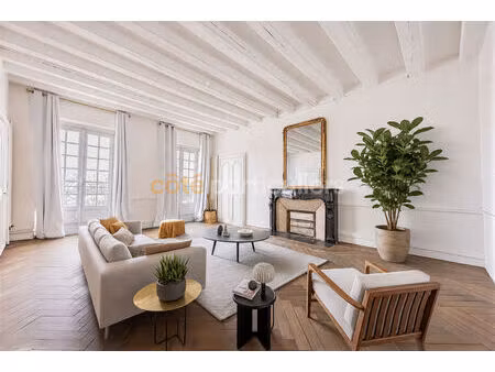 nantes centre -- appartement de caractere -- 8 pieces -- 220m² -- lumineux -- patrimoine p