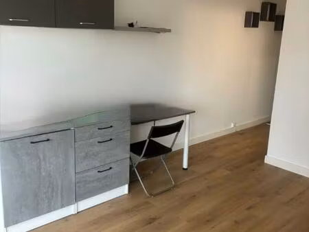 gravigny - 27930 - studio rdc - résidence sécurisée - 24 m2 - 52000 hai