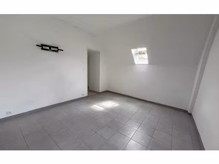 location appartement  48.21 m² t-2 à trosly-breuil  650 €