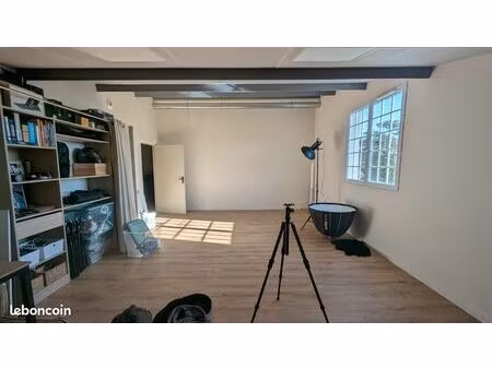 bureau 32m2 comme neuf belle lumière