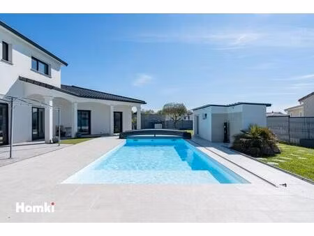 maison/villa t7 de 206 m2 à lamasquère 31600