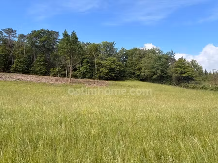 terrain à bâtir situé à moins de 10 minutes de perigueux