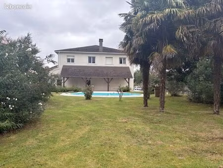 ideal artisan :loft 200m2 +atelier rdc terrain 4500m2-piscine