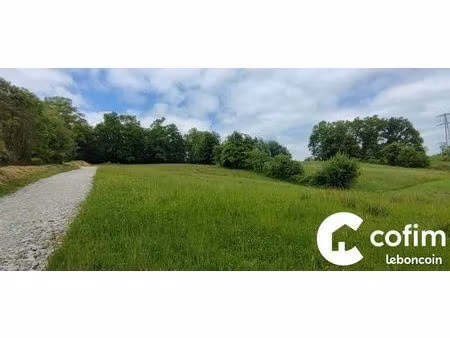 terrain 7600 m² gan