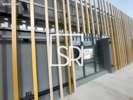 bureaux 381 m² clermont-ferrand