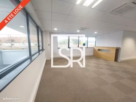 bureaux 100 m² cournon d'auvergne