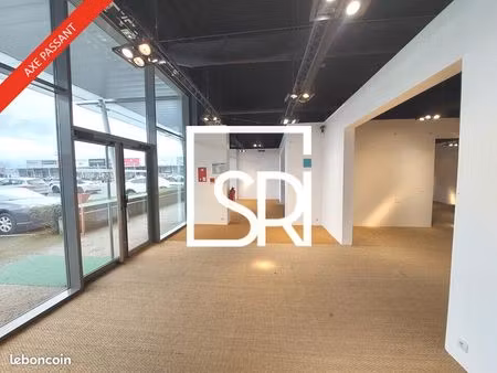 local commercial 304 m² aubiere