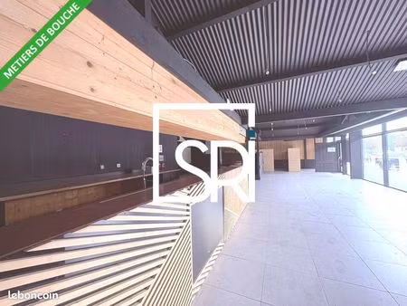local commercial 385 m² clermont ferrand
