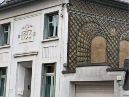 à louer bureau 15m2 - grand place - 350/mois - 40/jour