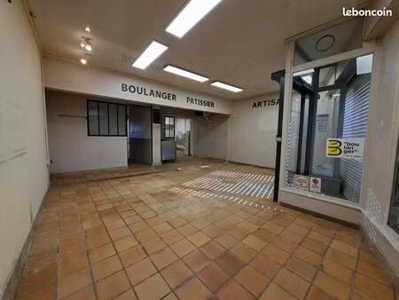 local commercial 776 m² allouagne