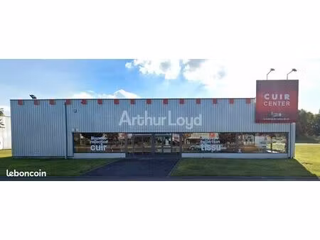 local commercial 950 m²