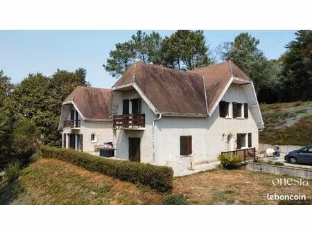 maison 6 pièces 224 m²