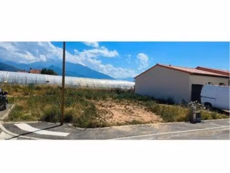 terrain 332m2