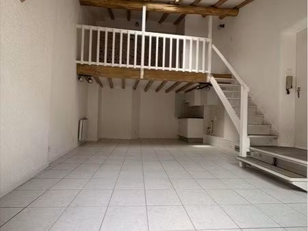 t1 bis 33 m² avec mezzanine et terrasse – centre tarbes