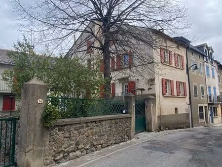 grande maison au cœur de formiguères 140m2