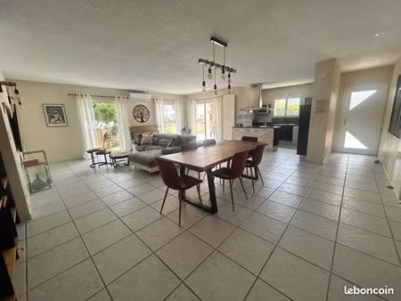 villa t4 134 m² plain-pied à corneilla del vercol