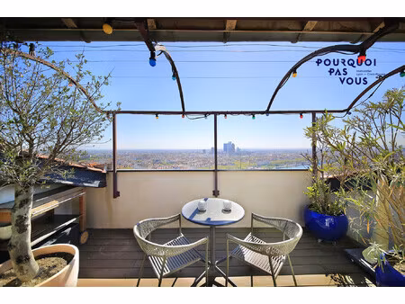 t3 terrasse tropézienne dernier étage avec ascenseur