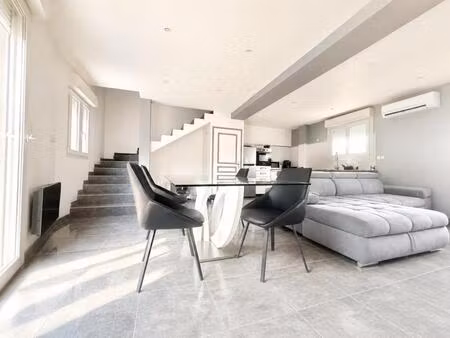2 maisons mitoyennes à canet 8 pièce(s) 172 m2 sur 500m² de parcelle