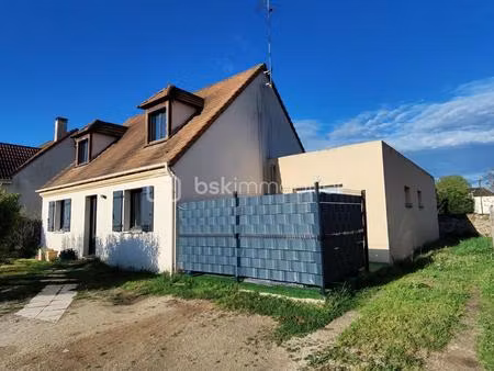 maison de 118m² + dépendance de 39m²